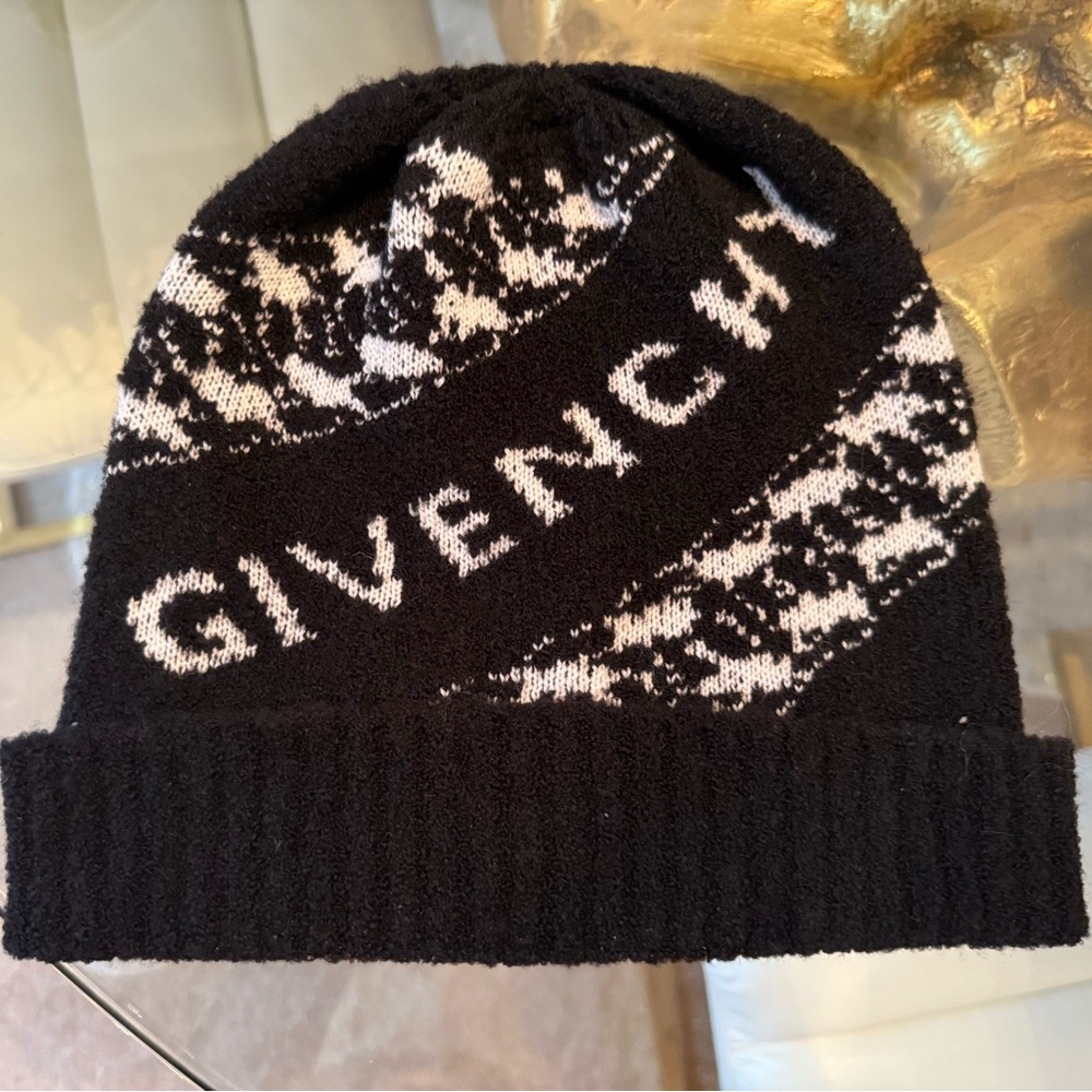 Authentic Givenchy Monochrome Wool Blend Fabric Beanie